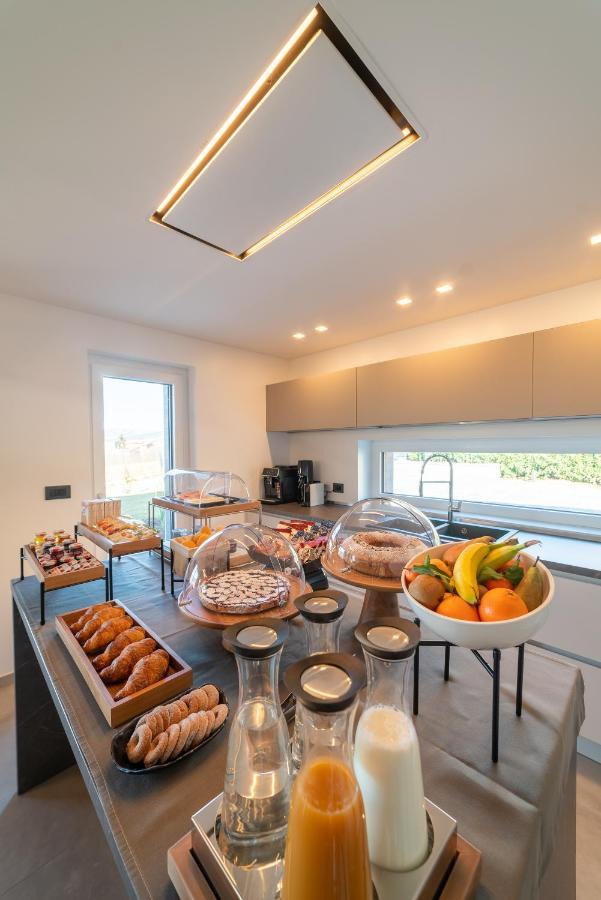 San Demetrio ne' Vestini Villa Porrelli Rooms & Spa Suite المظهر الخارجي الصورة